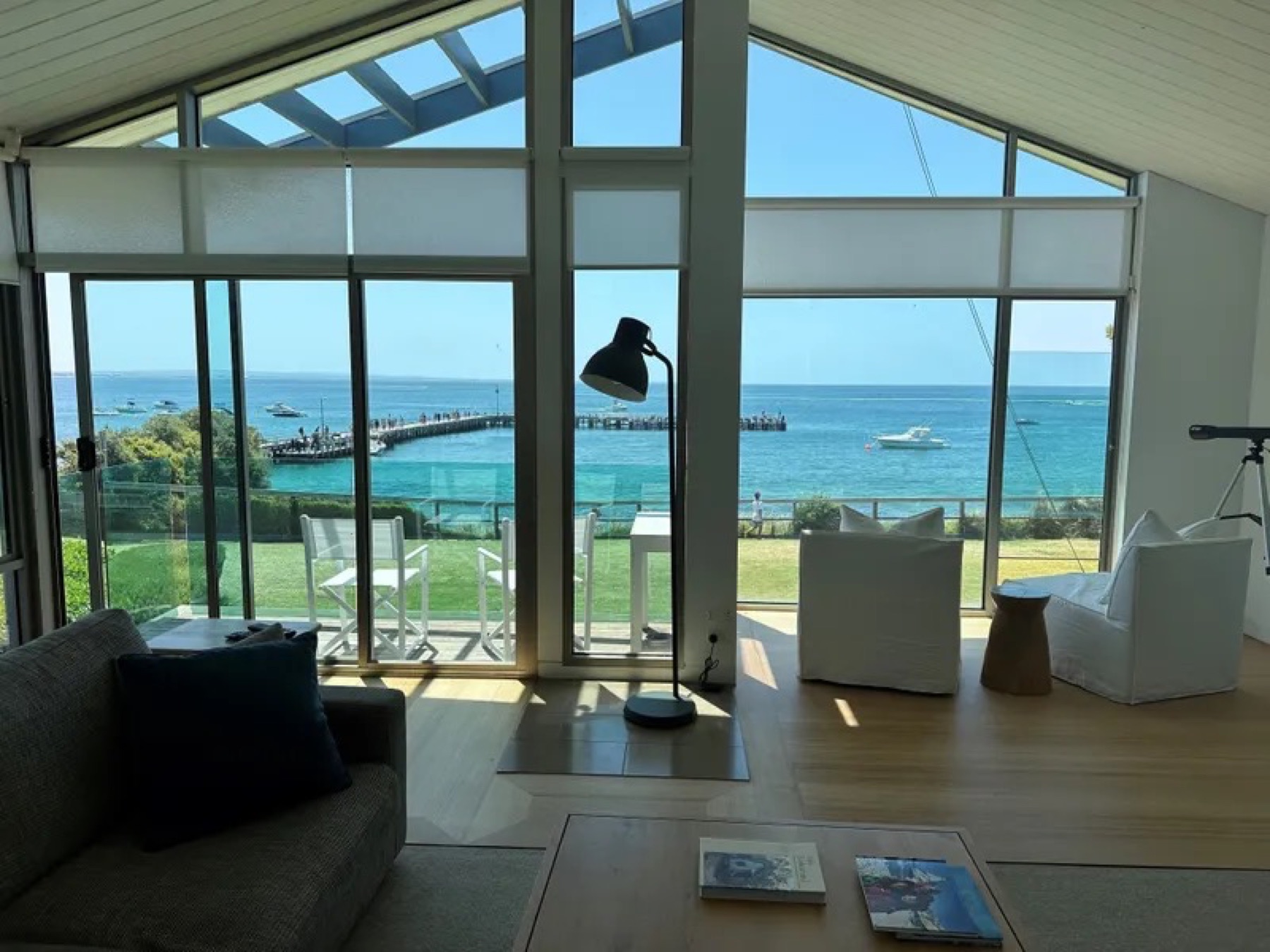 Waters Edge Absolute Beachfront — main view