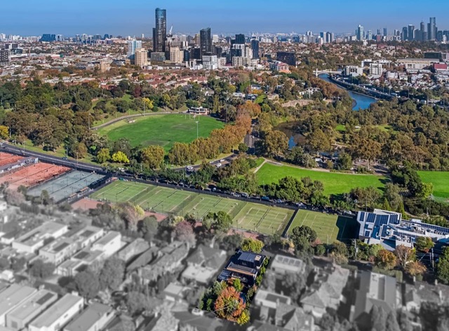 Verdant Avenue, Toorak — Aerial view towards Melbourne and the tennis club