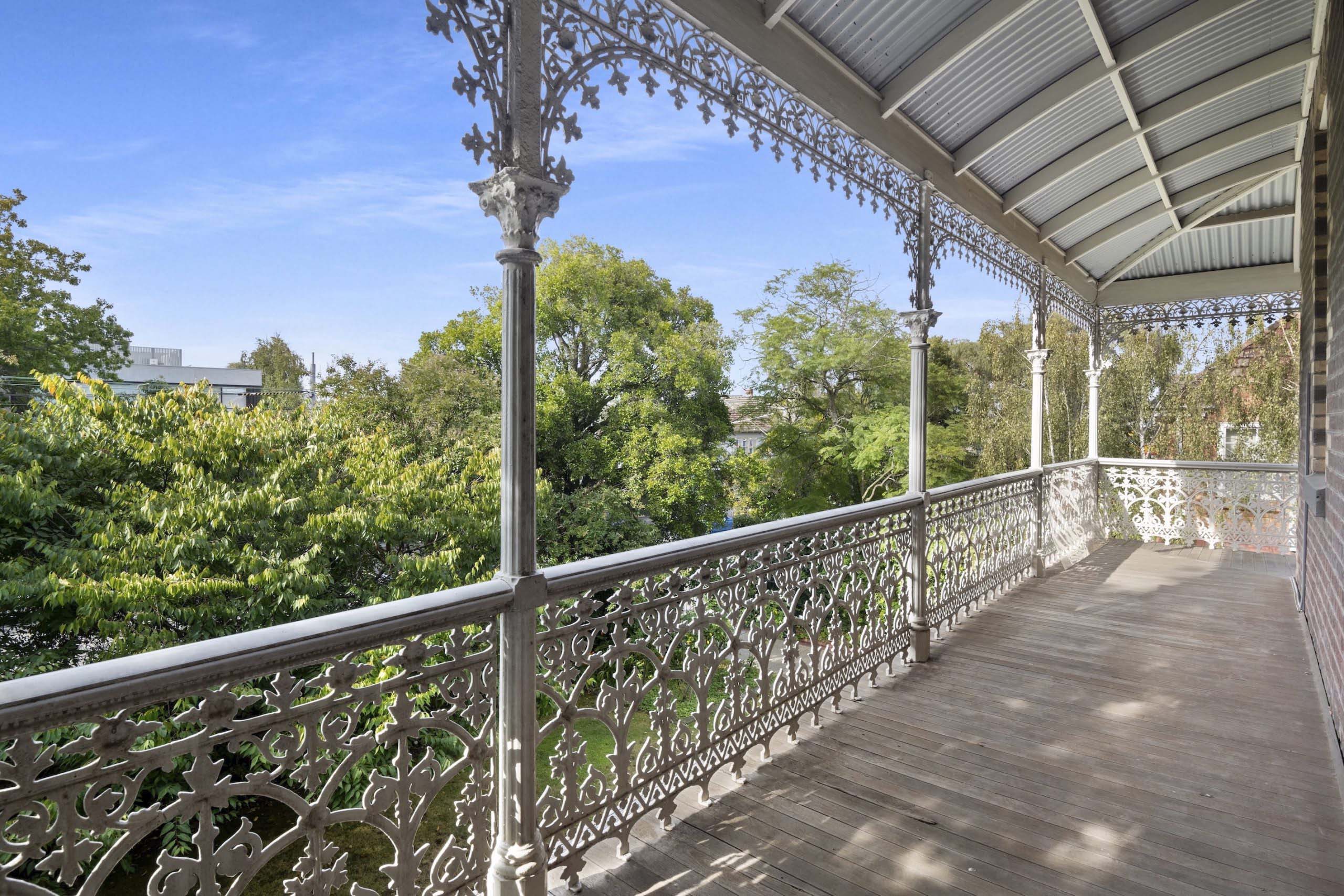Chameleon in Armadale — property photograph 12