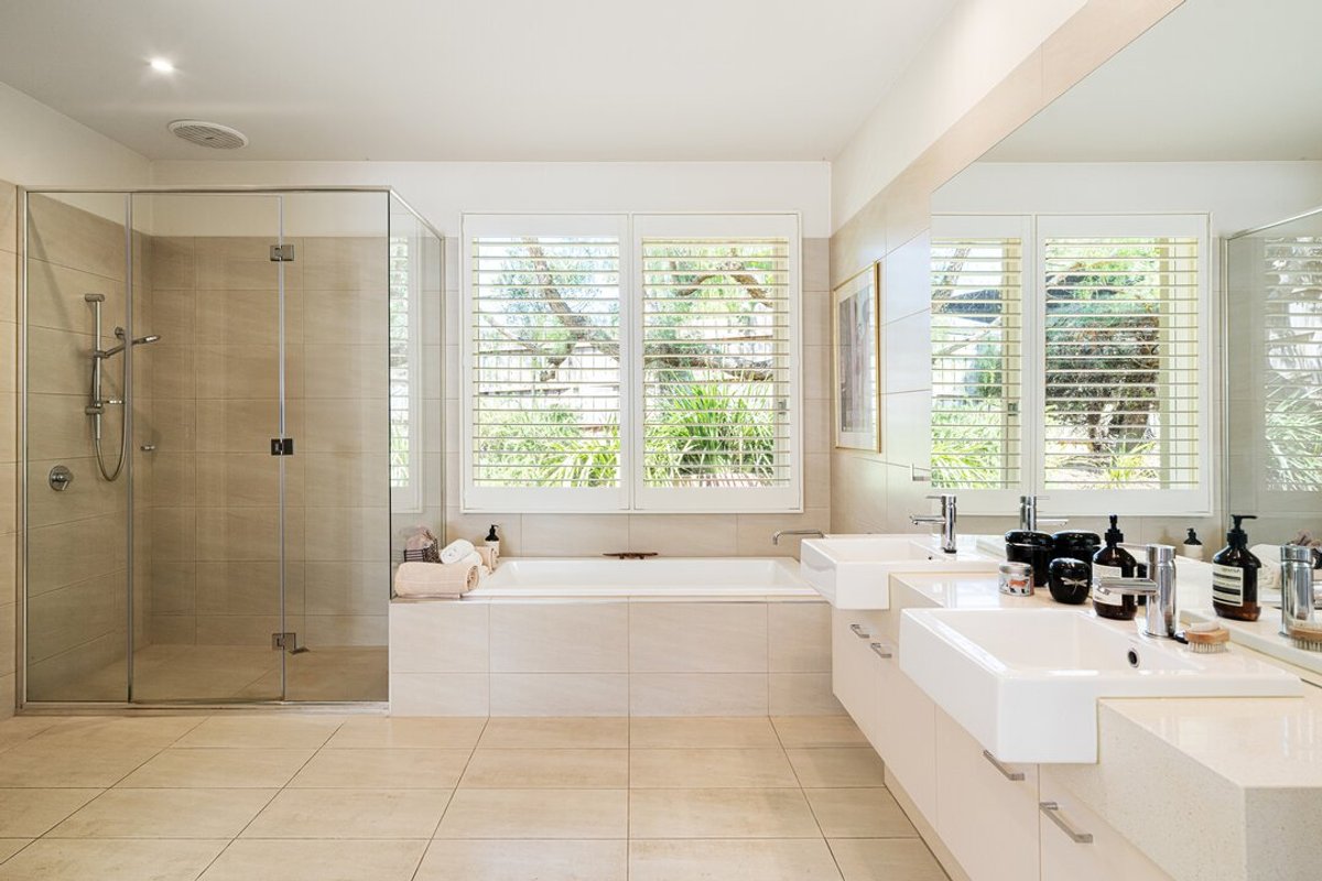 Monaro, Portsea — Bathroom